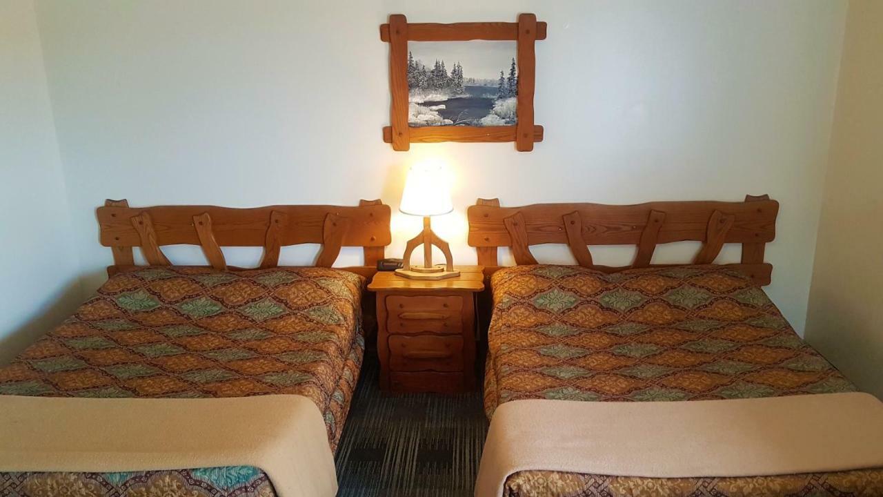 Agassiz Park Lodge - Under New Management McCreary Ngoại thất bức ảnh