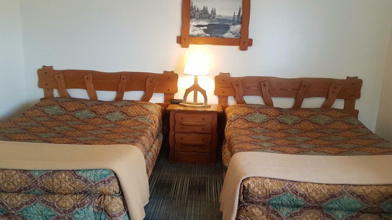 Agassiz Park Lodge - Under New Management McCreary Ngoại thất bức ảnh